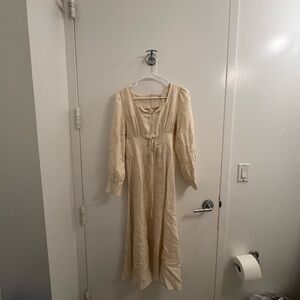 Elegant Cream Renaissance Fair Esque Long Sleeve Dress